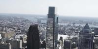 Vue aérienne d&#39;un drone 4K des bâtiments de Comscast Center et de Liberty Place à Philadelphie