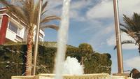 Der Brunnen. Untersicht